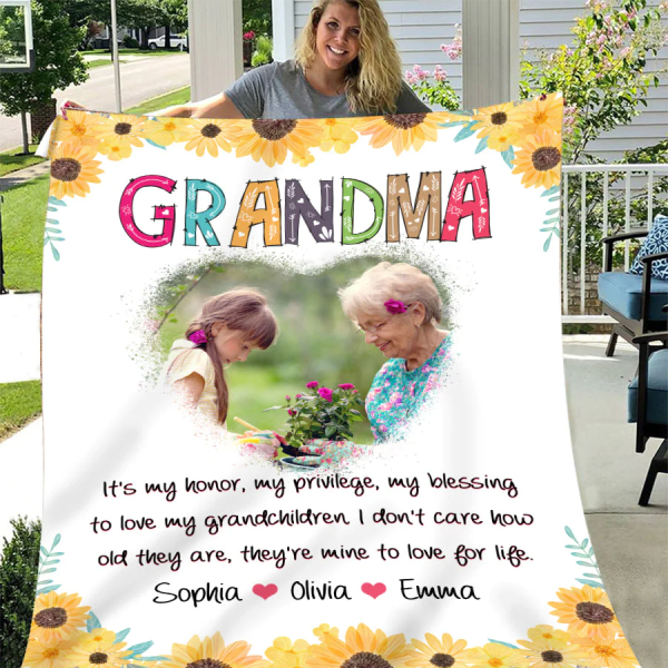 Custom Photo Blanket - Personalized Grandma Blanket with Grandkid's na